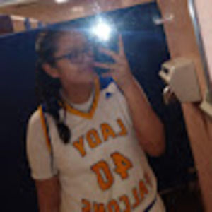 Meet your Posher, Alexis